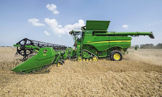 5 Best Powerful Combine Harvesters Recommended by Experts | Agriculture ...