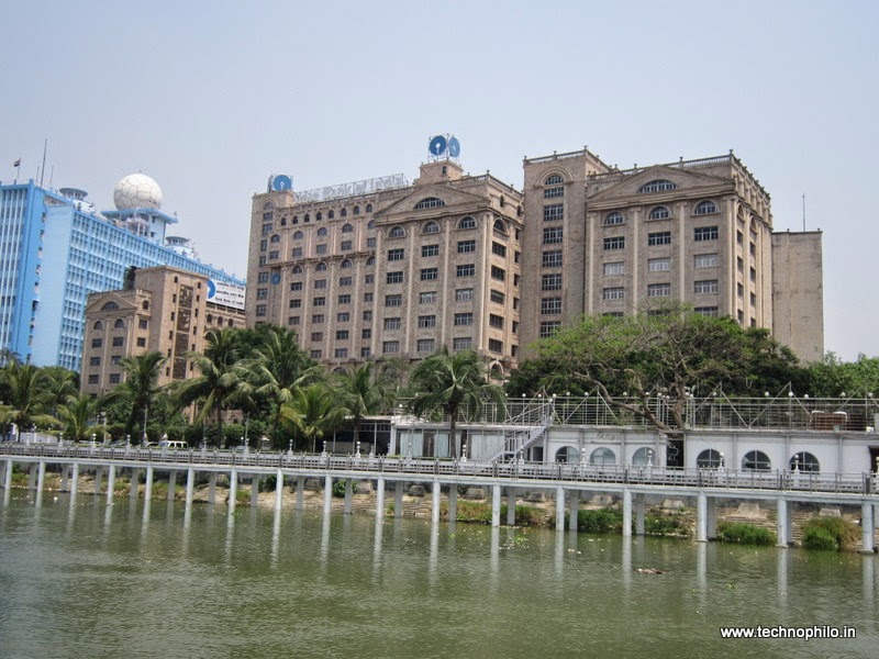 Calcutta - Howrah and Victoria Memorial Hall