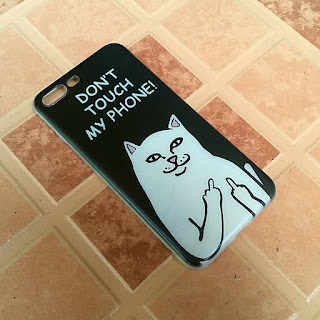 custom case kucing jari tengah