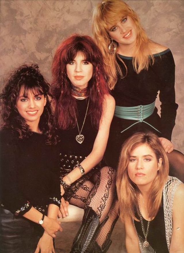30 Fascinating Photos of The Bangles in All Their '80s Glory Vintage