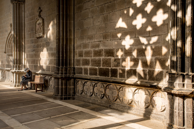 Uno de los mejores claustros góticos de Europa :: Canon EOS5D MkIII | ISO100 | Canon 24-105@35mm | f/5.6 | 1/50s