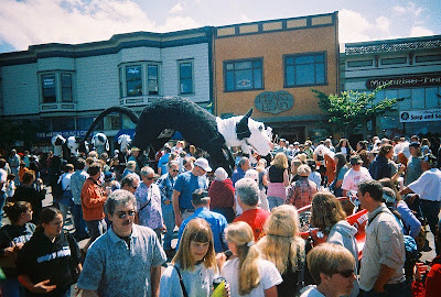 photo of Kinetic Sculpture Race - From Arcata to Ferndale Thru Eureka on Bicycle Powered Art Machines