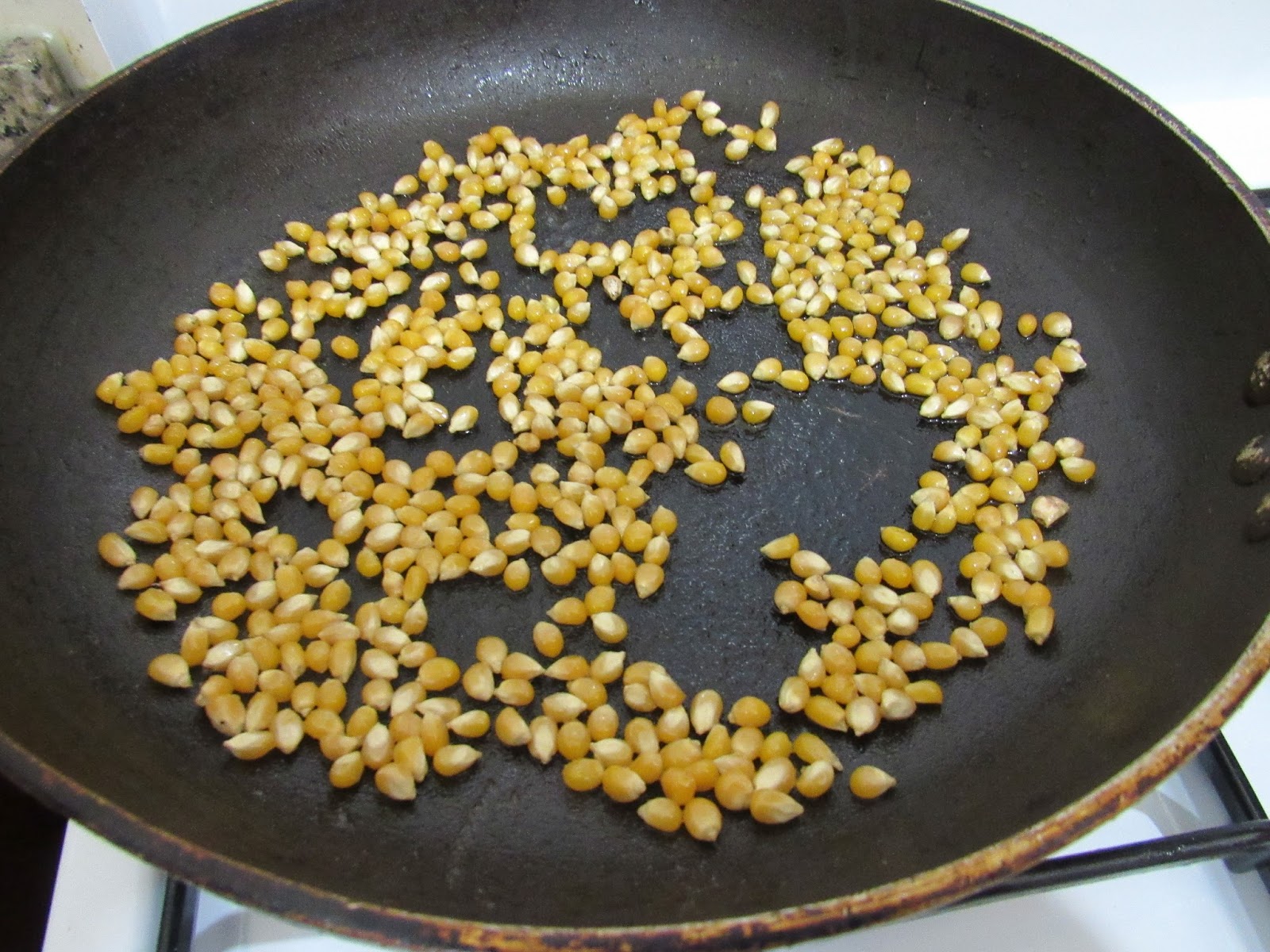 How to make popcorn in a fry pan in 5 minutes