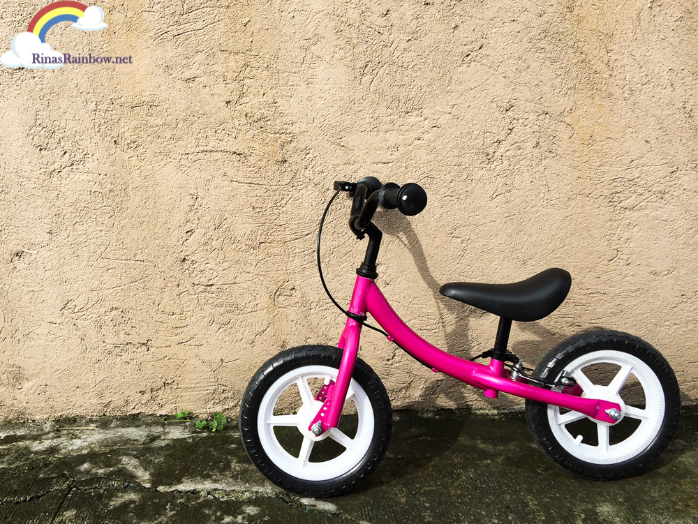 kids riding balance bikes