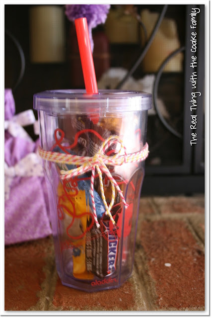 American Girl Party ideas - Make your own party favor bags. #AmericanGirlDoll #Birthday #Party #RealCoake
