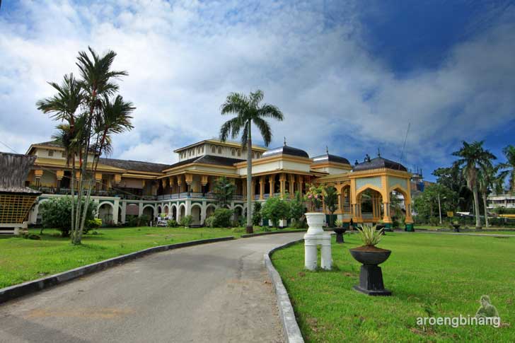 istana maimun medan