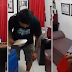 Nanay nahuling nag shoplift, sa halip ikulong binigyan ng ilang kilong bigas ni Kapitan