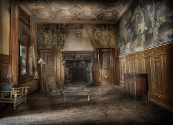 abandoned hotel towers star mansion haunted spooky govia andre hauntingly places europe mansions interiors hotels locations building higdon beautiul flickr