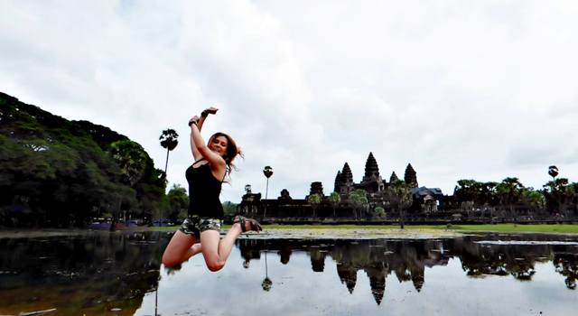 Foto Jump de Ana Soria en Camboya