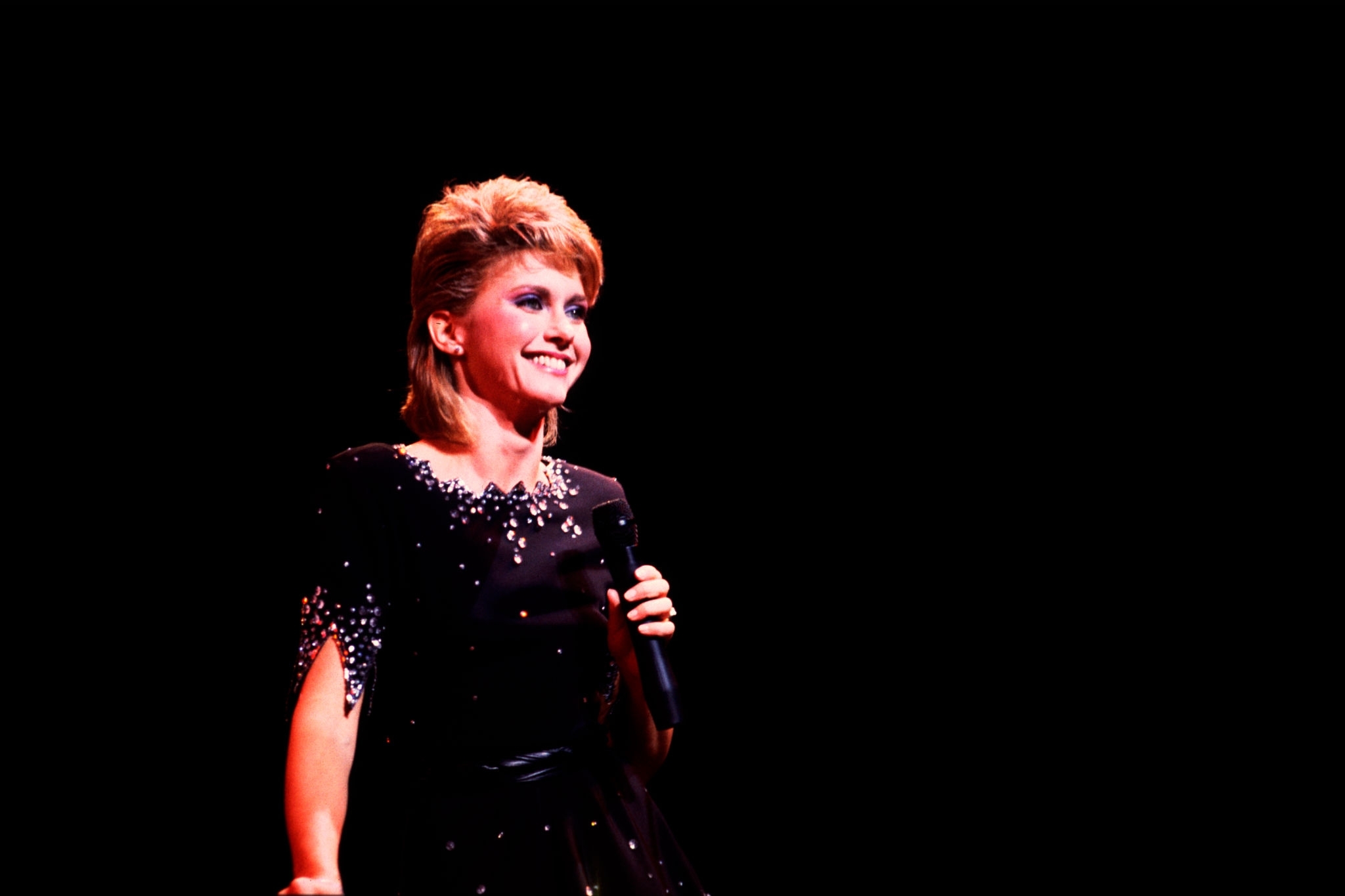 1982 En Concierto, Physical Tour