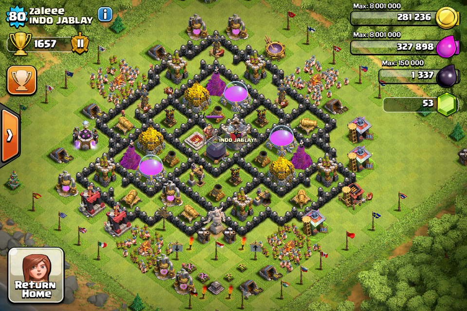 Base Clash of clan th level 8.