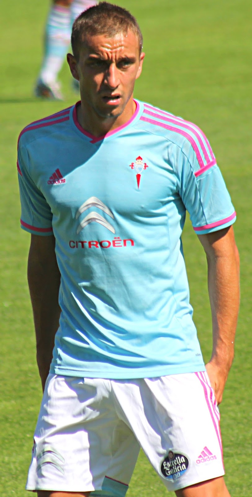 Jordan Domínguez la elegancia vestida de