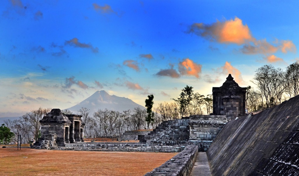 Candi Ratu Boko Sunset, Candi Ratu Boko Alamat Outing Jogja, Paket