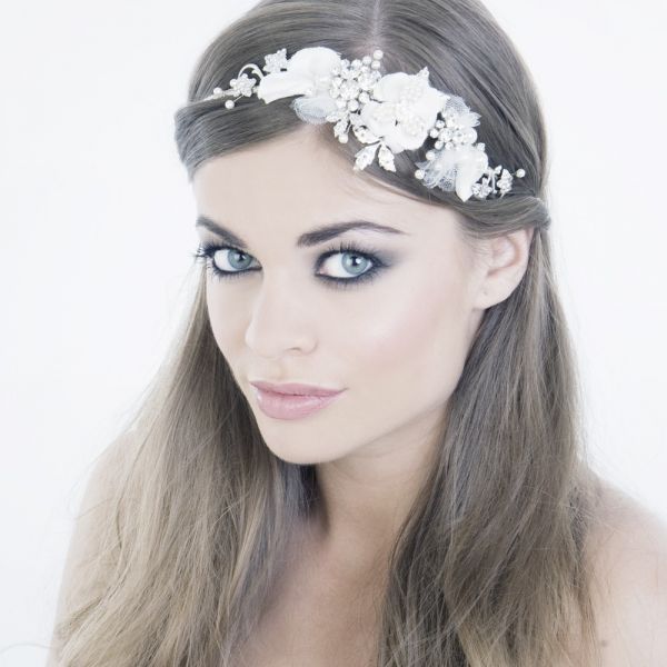 TIARAS Y DIADEMAS. ACCESORIOS DE NOVIA 2012