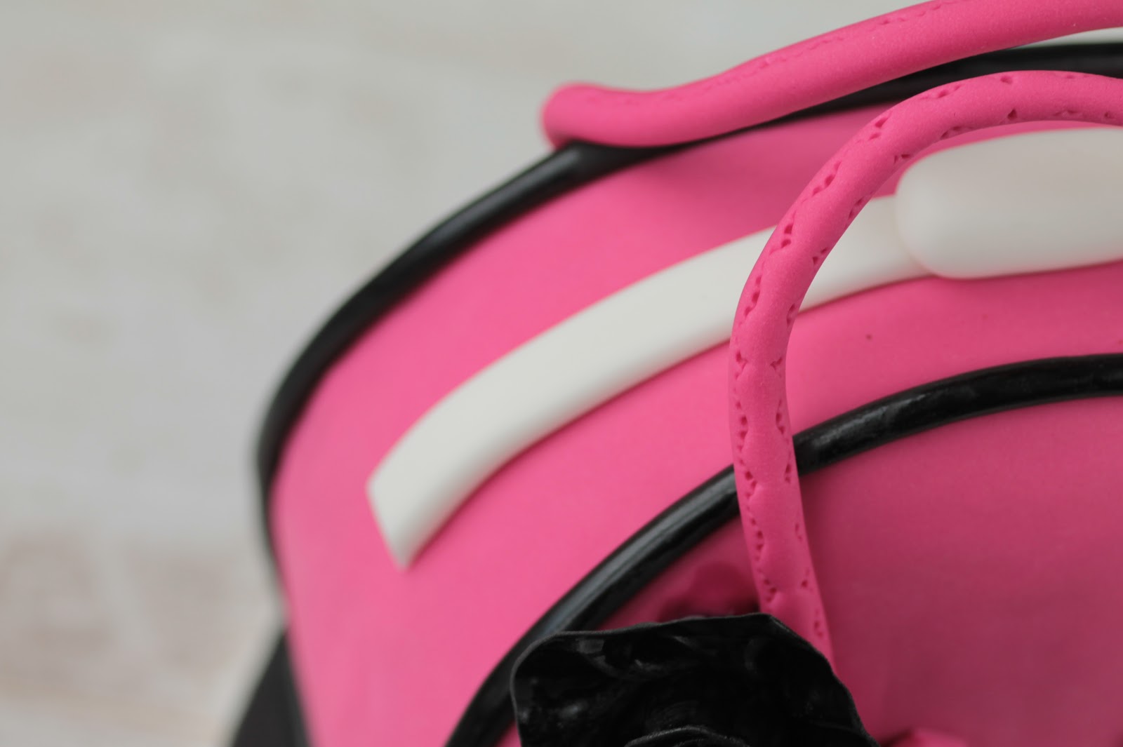 Good Food, Shared Handbag Cake Step by Step Tutorial