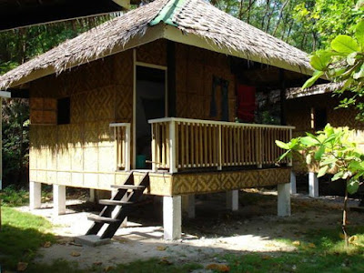Rumah bambu antik