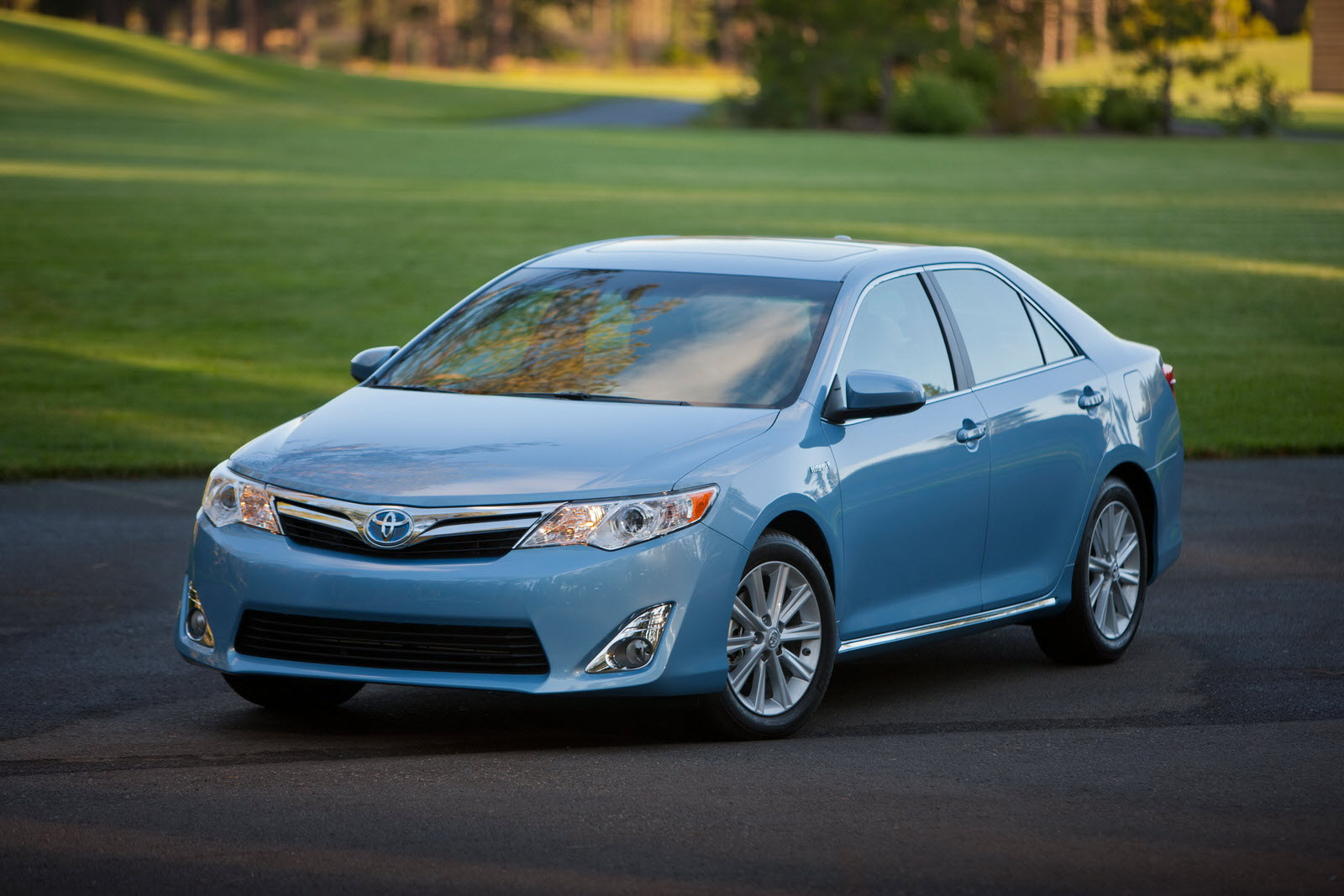 Toyota introduces Seventh-Generation Camry for 2012