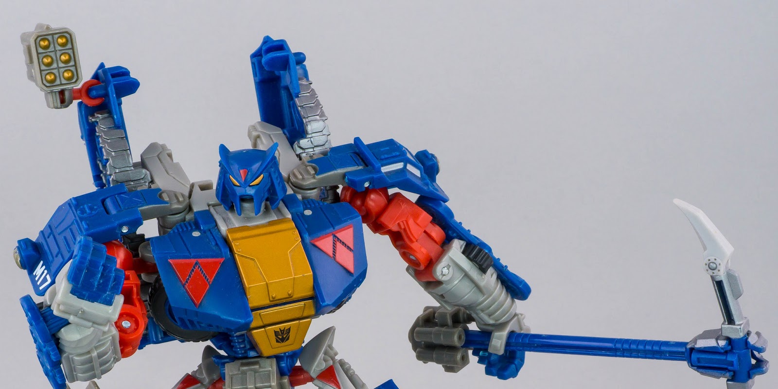 Transformers Generations Straxus