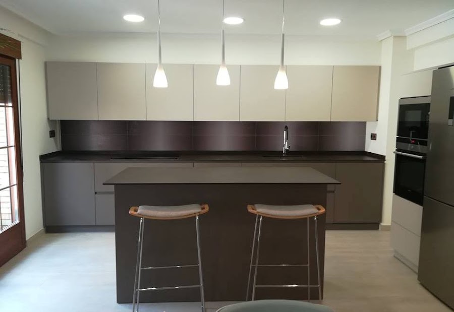 cocina-lacada-chocolate-deltacocinas