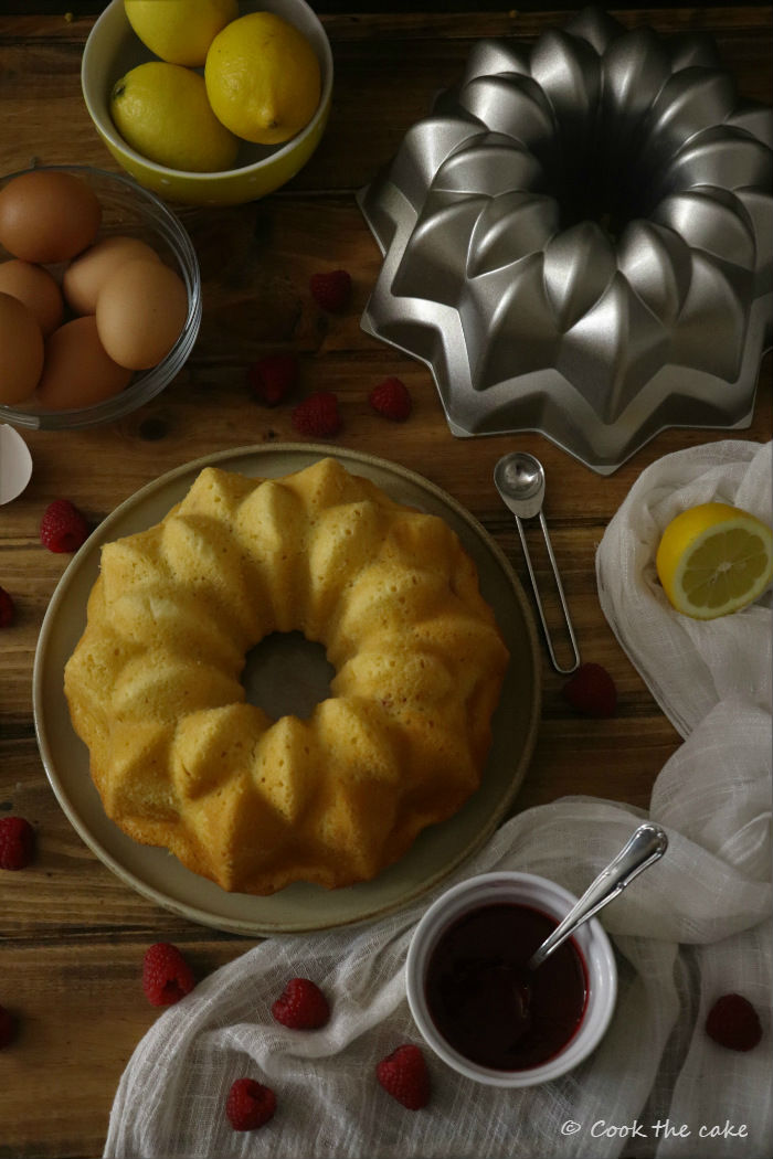 cream-lemon-and-raspberry-bundt-cake, bizcocho-de-nata-limon-y-frambuesas