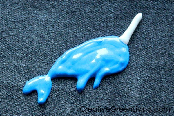 How to make a narwhal silhouette with puffy paint