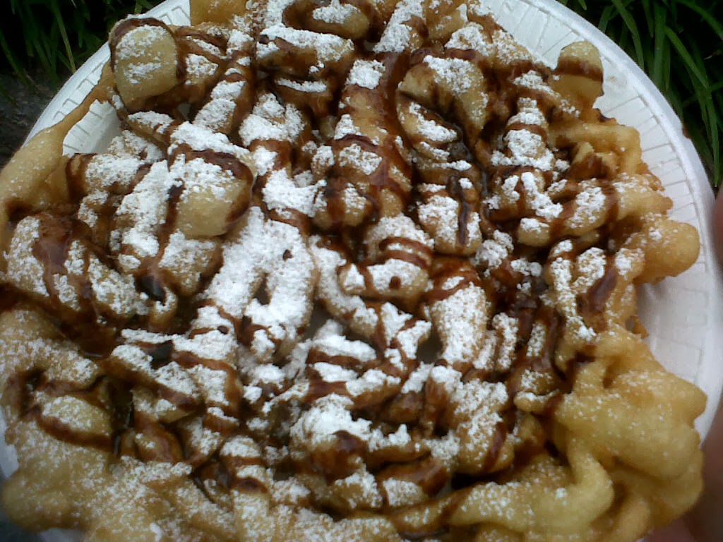 PinkLemonTree Funnel cake
