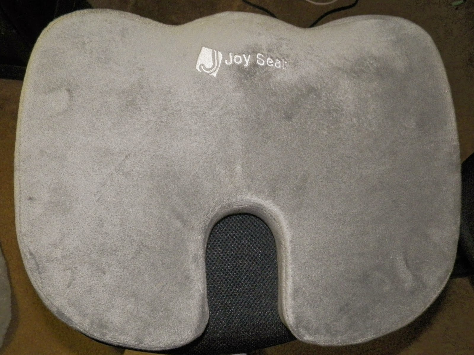 mygreatfinds Joy Seat Memory Foam Seat Cushion For Back Pain Relief Review