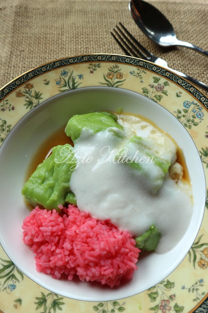 Kuih Lompat Tikam Azie Kitchen