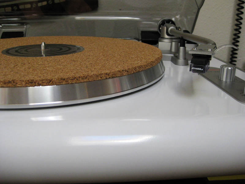 Vinyl Reprise DIY Cork Turntable Mat in 30 Minutes