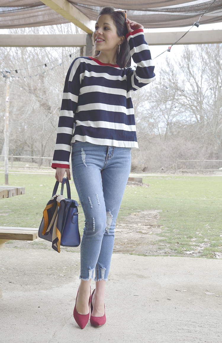 navy_sweater_jersey_rayas_marinero_look_outfit_jeans_trends_gallery 
