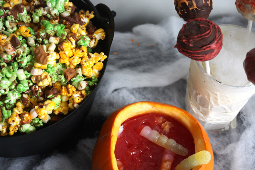 halloween vegan popcorn