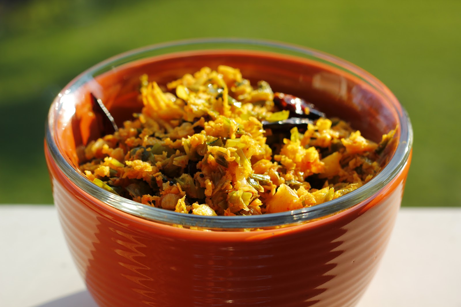 Ruchikootu Ulli Thandu(Spring Onion) Thoran