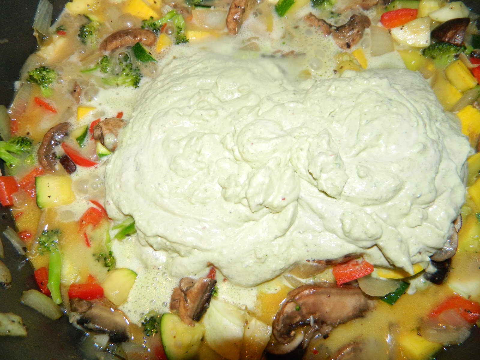 Sugar Ant's kitchen Chicken Pasta Primavera with Basil Cream Sauce