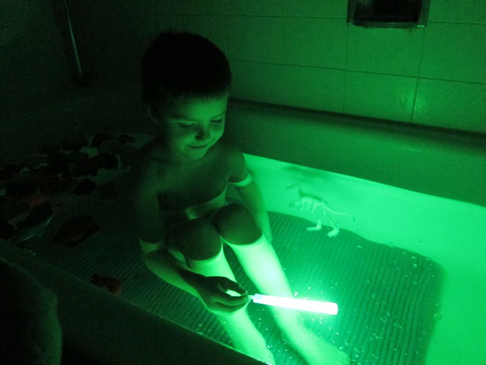 jill of all trades, master of none. Glow Stick Bath