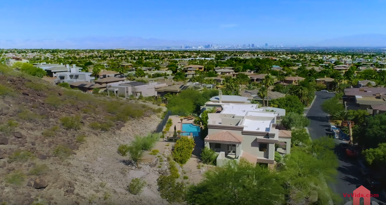 25 Photos vs. $2.25 Million Dollar Mansion Tour | Las Vegas Strip Views from this Luxury Home in Henderson, Nevada