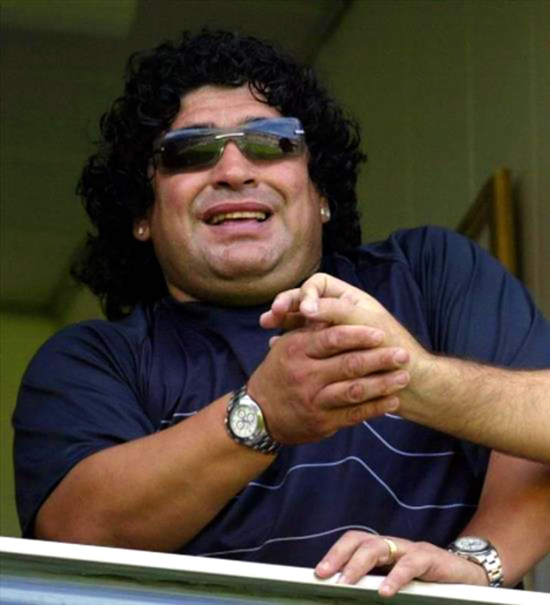http://3.bp.blogspot.com/-v5sUxHr6B2s/U79BZFbNEkI/AAAAAAAAdXk/iP29OGetezc/s1600/Diego-Maradona-Rolex-Daytona-Watches.jpg