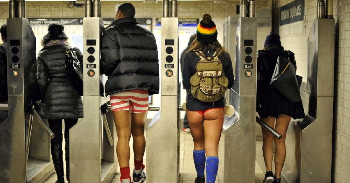 No Pants Subway Ride 2020. В метро без штанов 2020 Москва. Японки в метро без цензуры