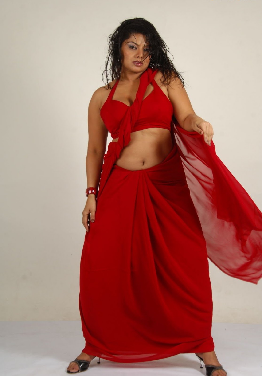Beauty Galore Hd Swati Very So Hot In Red Saree With Sexy Expression 