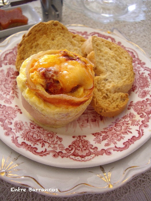 Entre Barrancos (COCINA) Tartaleta de bacon rellena de huevos y