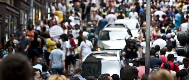 Resultado de imagem para Maioria da populaÃ§Ã£o Ã© contra reduÃ§Ã£o de leis trabalhistas e privatizaÃ§Ãµes em sÃ©rie de estatais, diz Datafolha