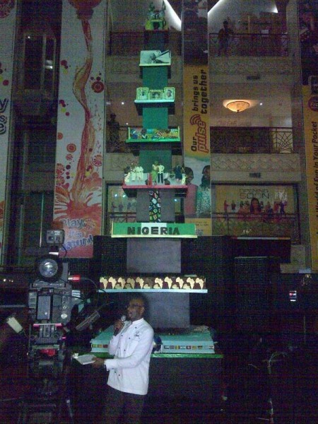 photo of tallest cake in africa