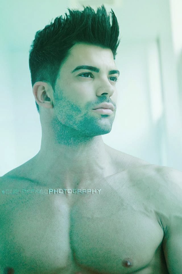 Bodybuilding Junction: Bodybuilder and Fitness Model Sergi Constance by ...