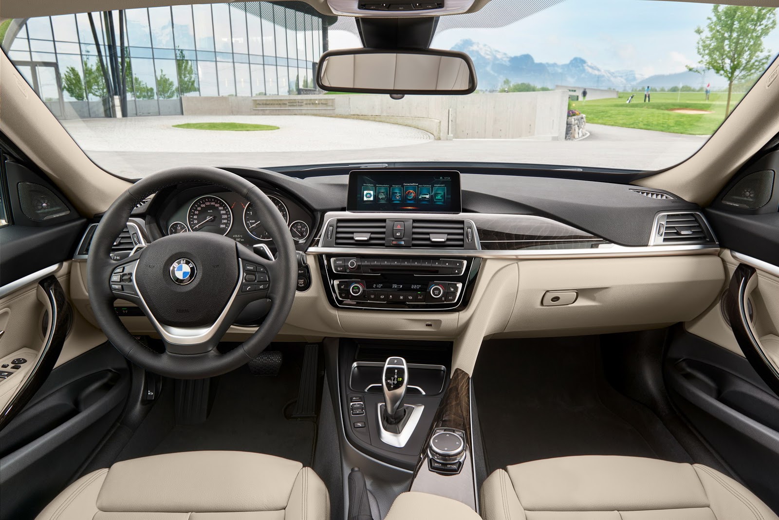 2017-BMW-3-Series-GT-28.jpg