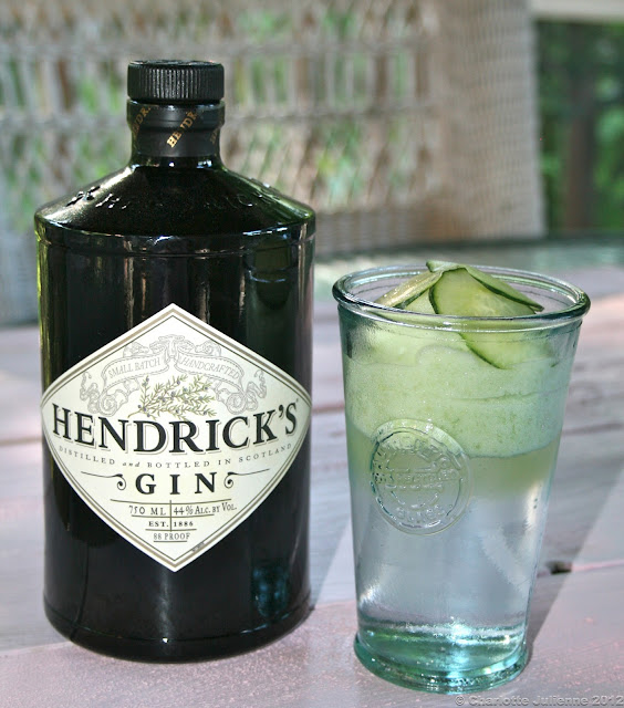 Hendrick’s Gin & Tonic with Cucumber Foam