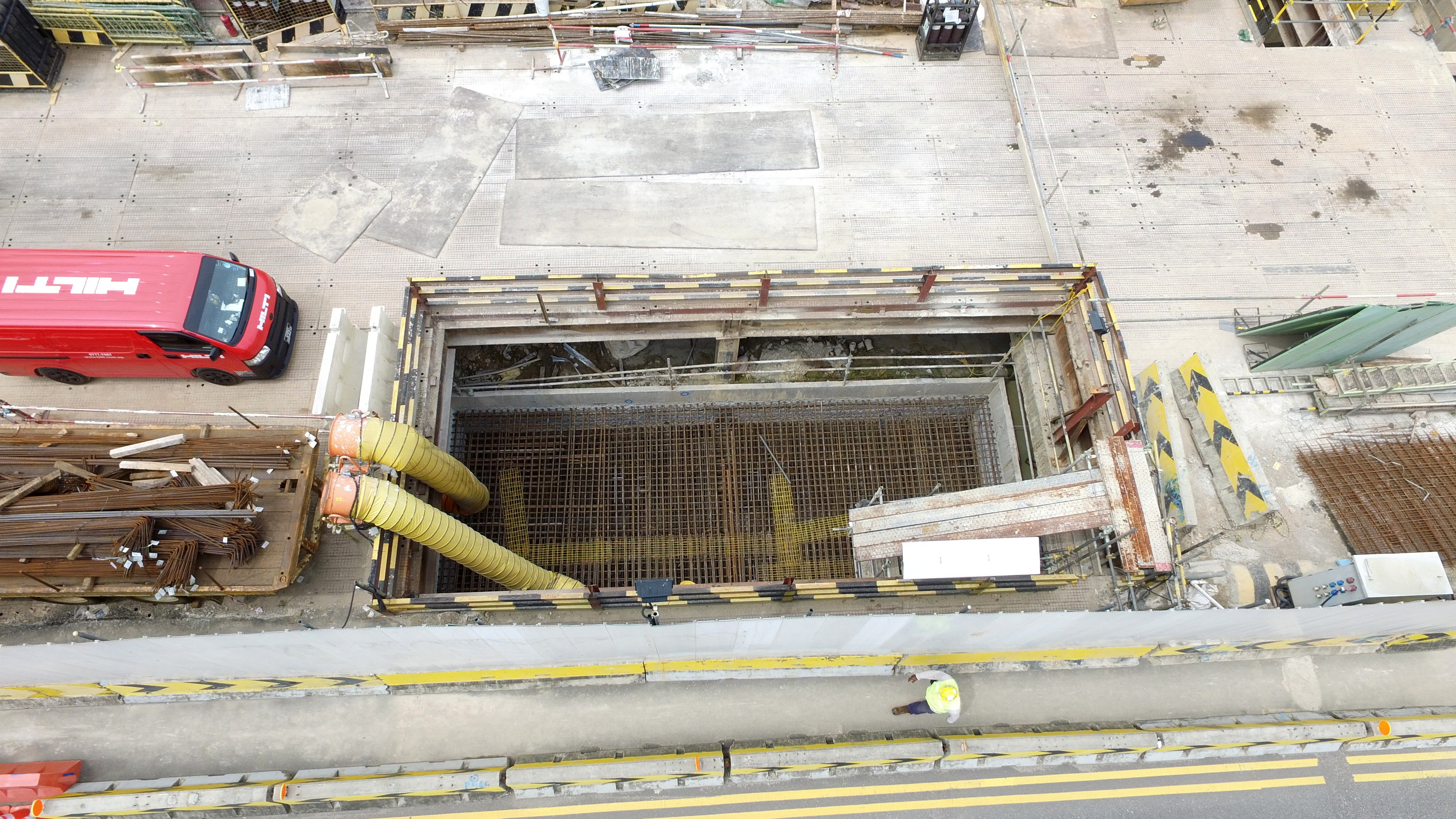 Thomson Line Construction Upper Thomson Cast (III)