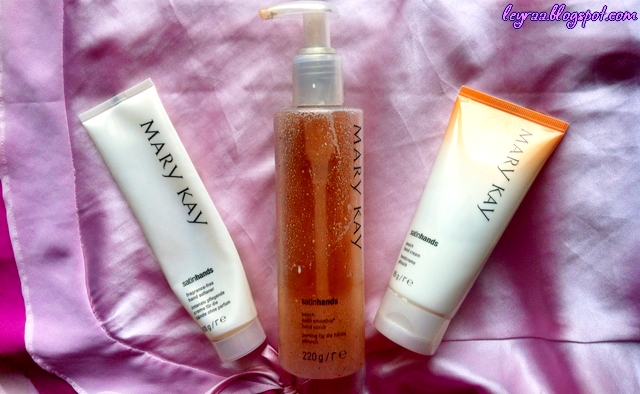 Mary Kay Zestaw do pielęgnacji dłoni Satin Hands - brzoskwiniowy