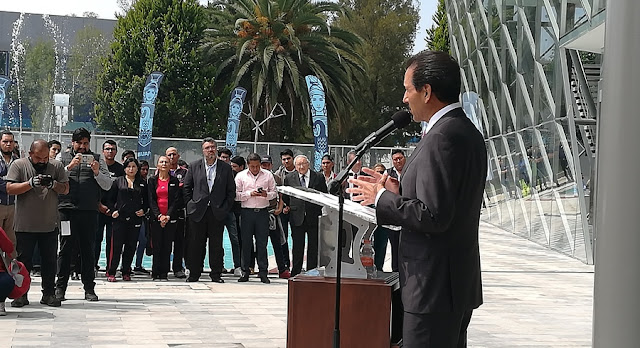 Alfonso Esparza inaugura el nuevo Centro de Convenciones en CU