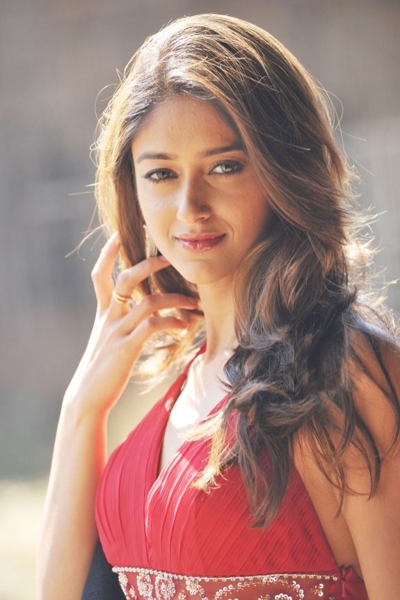 Ileana Latest Images14 Ileana Looks Stunning In Red Gown