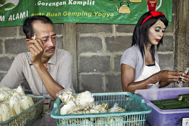 KAJA WAS THERE: WARIA / INDONESIAN 'TRANSVESTITES' / THE STORY OF 'PELANGI'