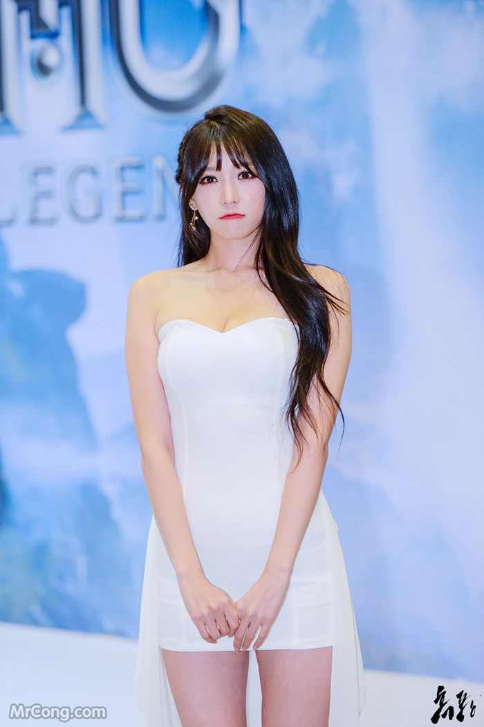 Lee Eun Hye&#39;s beauty at G-Star 2016 exhibition (45 photos) photo 2-17